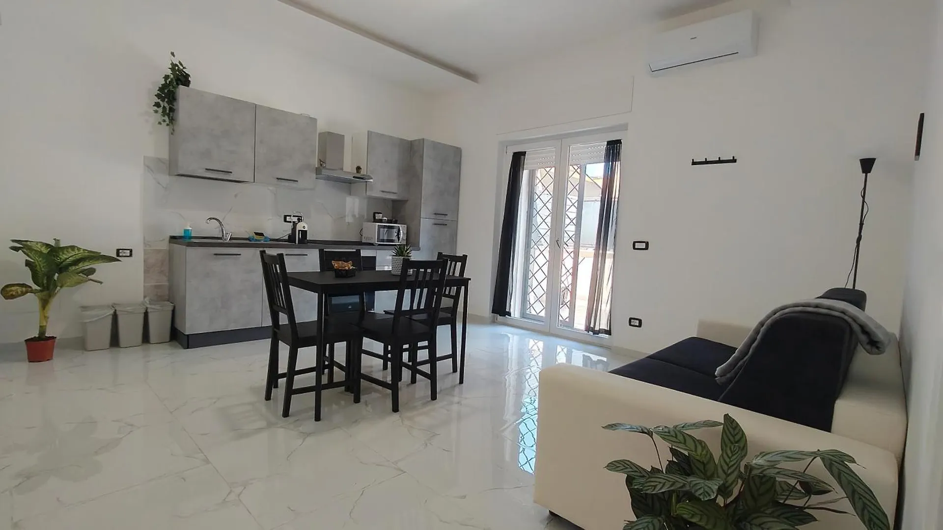 Zzzstation Apartment Rome Italy